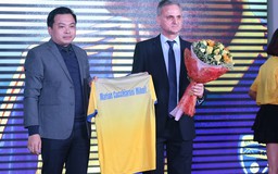 FLC Thanh Hóa chọn cựu tuyển thủ Romania thay thế HLV Petrovic