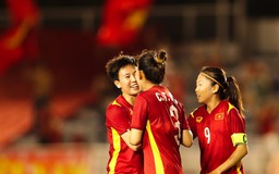 HLV Mai Đức Chung: 'Không nghĩ tuyển nữ Việt Nam thắng Myanmar tới 4-0'