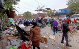 Hải Phòng: 'Xe điên' lao vào chợ cóc, nhiều người bị thương