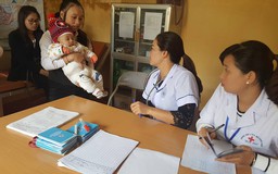 Khẩn trương tiêm vắc xin phòng bệnh truyền nhiễm cho trẻ nhỏ trong tiêm chủng mở rộng