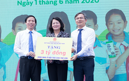 34.000 trẻ em Quảng Nam đón nhận niềm vui uống sữa từ Vinamilk ngày 1.6