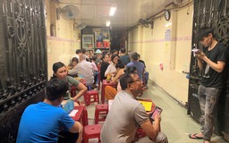 Người Sài Gòn vẫn nườm nượp ăn tô ‘miến chửi’ 220.000 đồng ngay trung tâm