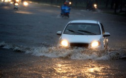 TP.HCM tăng cường đảm bảo an toàn giao thông mùa mưa bão