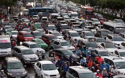 Dự án sửa chữa 'trễ hẹn', cấm xe qua cầu vượt Nguyễn Hữu Cảnh trong 5 tháng