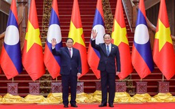 Lễ đón trọng thể Thủ tướng Phạm Minh Chính tại Lào