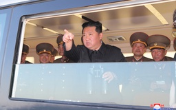 Ông Kim Jong-un trao đổi thư với tổng thống Hàn sắp mãn nhiệm