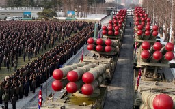 Triều Tiên giới thiệu rốc két phóng loạt 'khủng' trước thềm năm mới