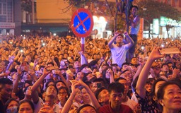 Hàng vạn du khách đổ về Sầm Sơn dự lễ hội carnival
