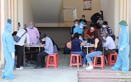 Ninh Bình lấy mẫu xét nghiệm hơn 1.300 người trở về từ Đà Nẵng