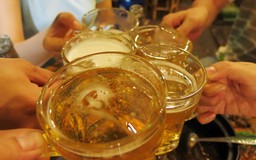 Doanh thu bia giảm 1/3 vì giới trẻ chuộng đồ uống không cồn