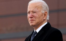 Ông Biden ‘nén nước mắt’ rời Delaware, đến Washington nhậm chức