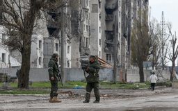 Chiến sự Ukraine ngày thứ 61: Nga chưa đột phá đáng kể vì thiếu hậu cần?