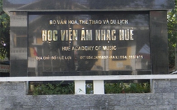 Kỷ luật cảnh cáo Giám đốc Học viện Âm nhạc Huế