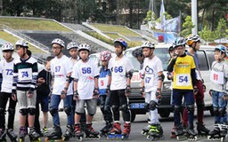 150 bạn trẻ tham gia giải đua và biểu diễn patin, ván trượt