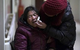 Người thân nạn nhân thảm kịch Thượng Hải đòi thi thể