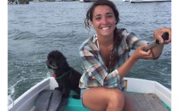 Nữ sinh 19 tuổi một mình lênh đênh 9 tháng trên biển