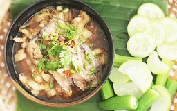 'Vét nồi' với mắm cá thu chưng thịt ba chỉ