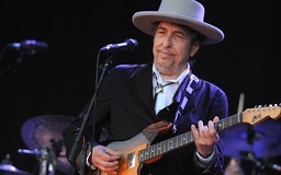 Bob Dylan bị nói 'trịch thượng' vì im lặng sau khi giành Nobel Văn học