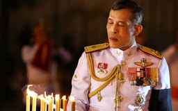 Vua Thái toàn quyền kiểm soát tài sản hoàng gia