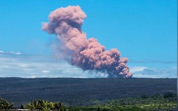 Núi lửa Hawaii trào dung nham