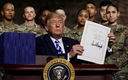 Tổng thống Donald Trump tăng cường quân lực Mỹ