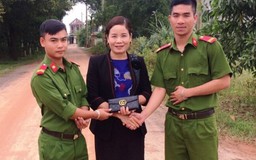 Không tham của rơi