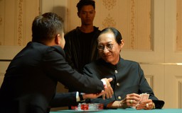 Cố nghệ sĩ Lê Bình xuất hiện trong teaser 'Vô gian đạo' về cờ bạc bịp