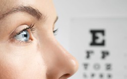 Bác sĩ nhãn khoa khuyên bạn cách chăm sóc mắt