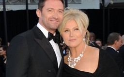 Vợ Hugh Jackman phủ nhận chồng là người đồng tính nam