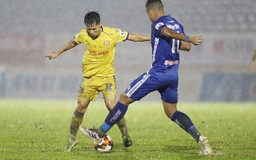 Bóng đá 'tình thương' sẽ hủy hoại V-League