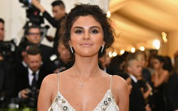 Selena Gomez hối hận vì lần tự nhuộm da nâu 'thảm họa'