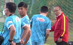 Thầy Park trực tiếp cầm tay chỉ việc đội U.23 Việt Nam