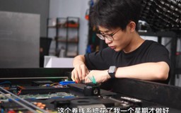 Bàn sạc không dây ở Trung Quốc lấy cảm hứng từ AirPower của Apple