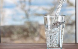 Uống đủ nước mỗi ngày để ngăn ngừa suy tim