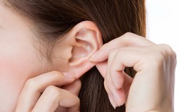 Tự xoa bóp loa tai bảo vệ sức khỏe