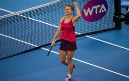 Halep lần đầu đánh bại Sharapova