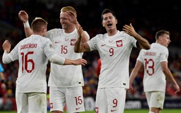 Vì sao Lewandowski chưa hề tỏa sáng trong màu áo Ba Lan?