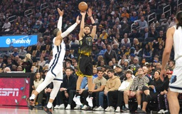 Nhầm lẫn gây tranh cãi của trọng tài NBA