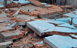 Phú Yên: Đập tường sửa nhà, 2 người bị đè chết