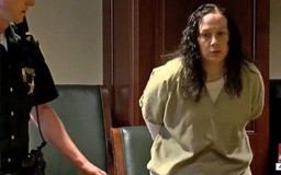 Mẹ lĩnh án tù vì đổi chác heroin bằng thân thể con gái 11 tuổi