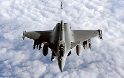 Ấn Độ không mua 126 chiến đấu cơ Rafale vì chi phí cao