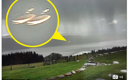 Phát hiện UFO trên hồ Loch Ness ?