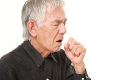 4 triệu chứng hen suyễn hay gặp ở người trung niên
