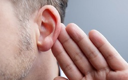 4 nguy cơ sức khỏe của việc mất thính lực và cách để ứng phó