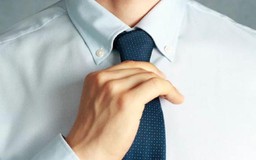 Điều gì sẽ xảy ra với sức khỏe nếu đeo cà vạt mỗi ngày?