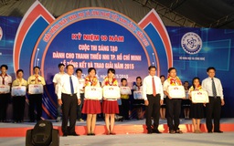 Trao giải cuộc thi sáng tạo thanh thiếu nhi TP.HCM năm 2015