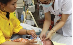 Nhiều trẻ mắc bệnh do chờ có vắc xin dịch vụ
