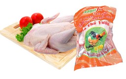 Gà thả vườn sạch 'Sagrifood' giảm giá mừng 8.3