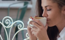 Sự thật về uống cà phê giúp giảm đau đầu
