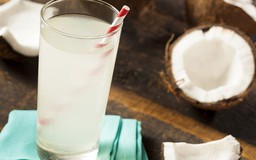 Điều gì xảy ra khi bạn uống nước dừa thường xuyên?